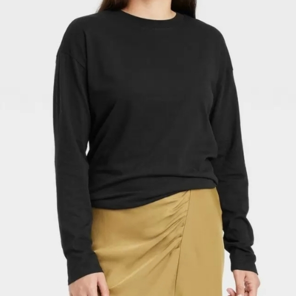 🎯nwt a new day Black longsleeve tee - Picture 1 of 6